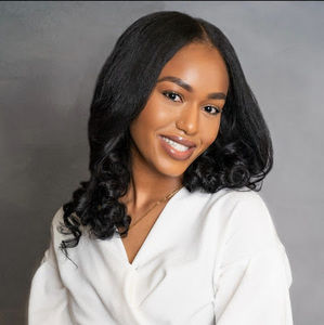 Meet your Posher, Deanna